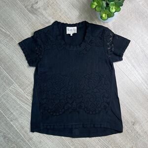 SEA NEW YORK Women's Black Embroidered Short Sleeve Knit Top